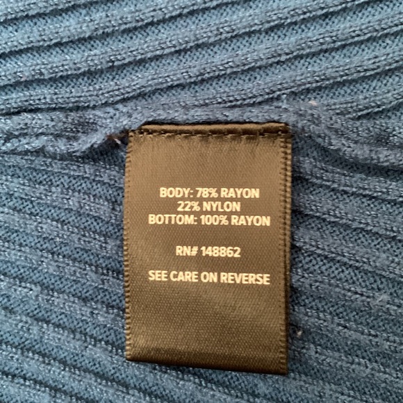 Torrid fooler sweater, size 1, V neck - Picture 5 of 6